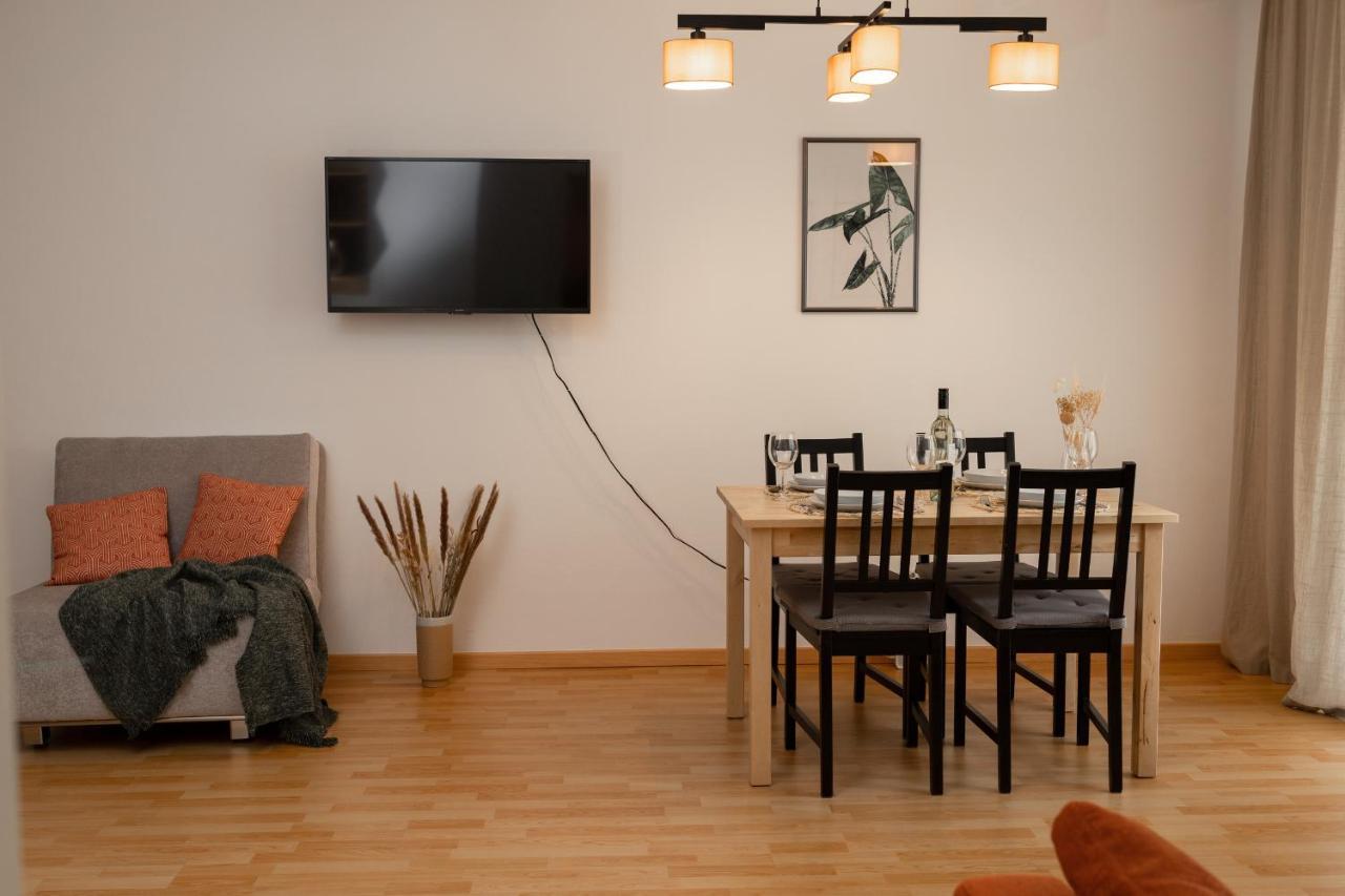 Fresh Apartment With Terrace + Free Parking Graz Luaran gambar